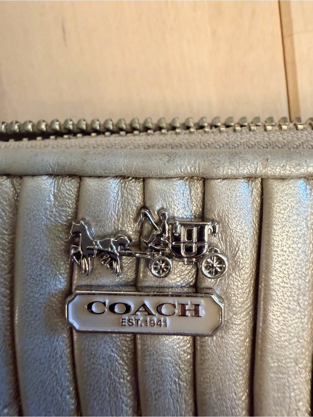 Coach Madison Gathered Leather Accordion Zip Wallet Bone Pleated Leather - Picture 8 of 8